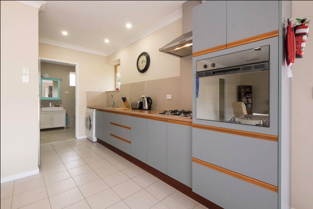 The Villa At The Bay Deception Bay Exteriör bild